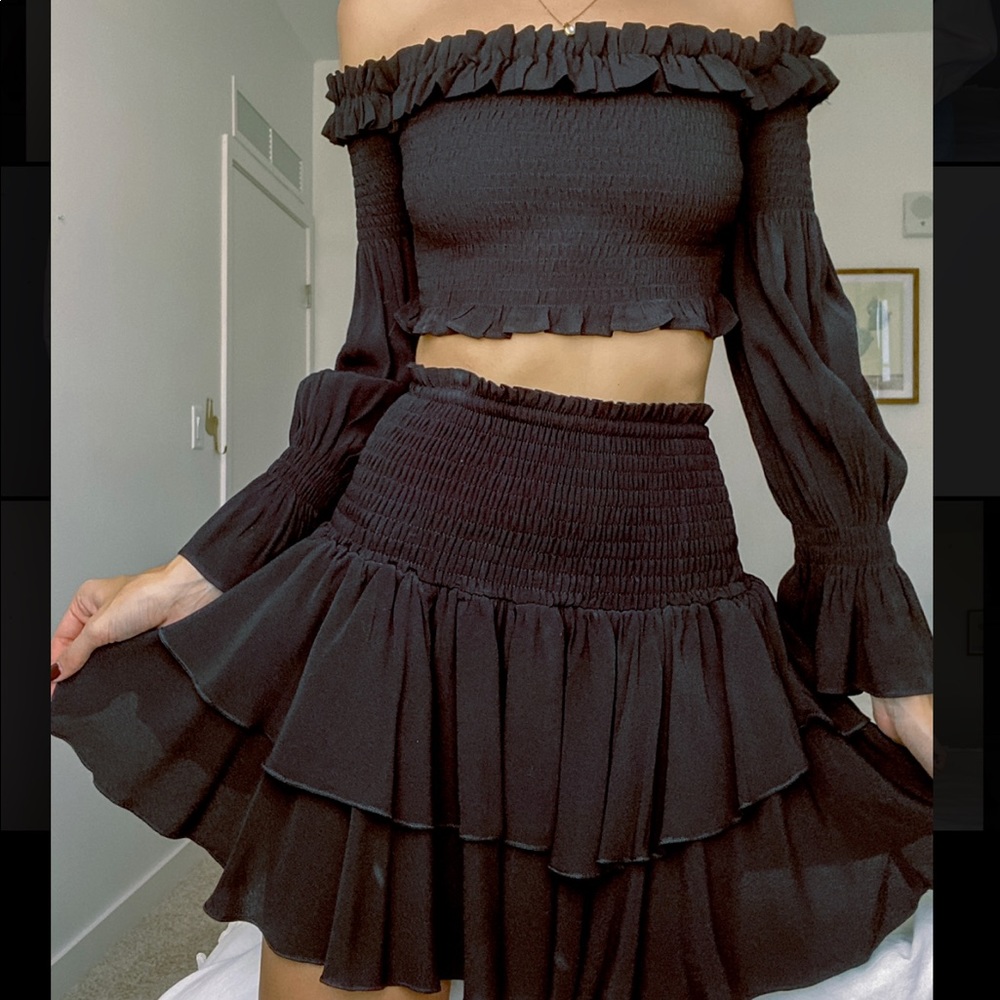 Olivaceous mini skirt and top SET